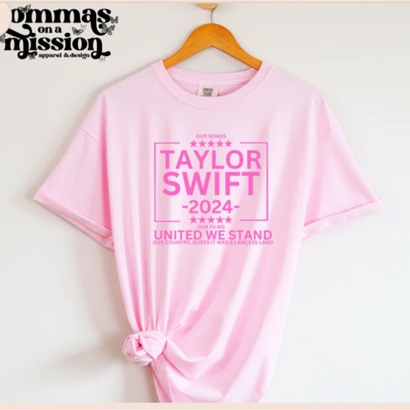 Gildan Tops - Taylor Swift 2024 Pink United We Stand Short Sleeves T Shirt Swiffies Size XL